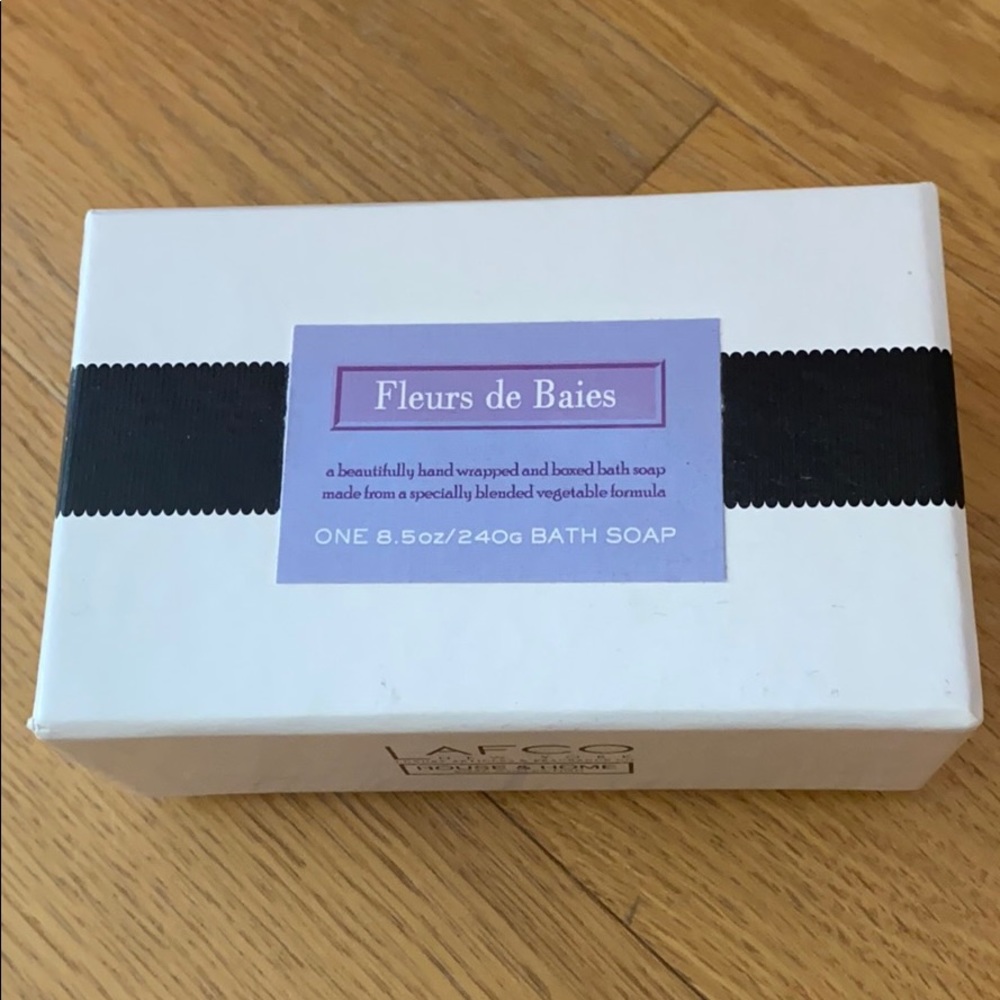 LAFCO Fleurs de Baies 8.5oz Bath Soap